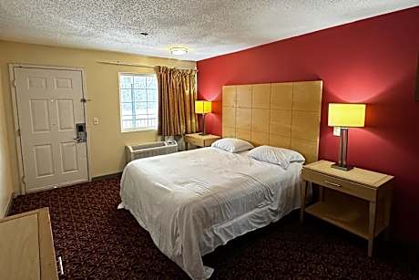 Queen Bed Non-Smoking