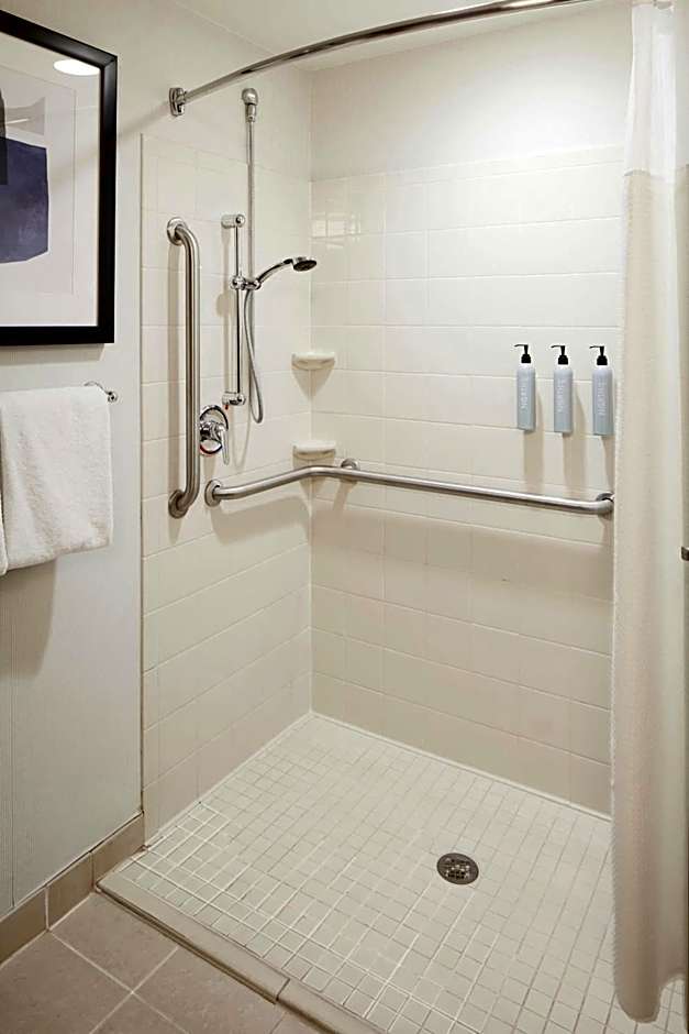 Courtyard by Marriott Winchester Medical Center