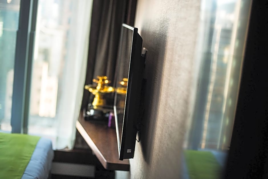 Soravit on Granville