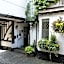 The Saracens Head Hotel