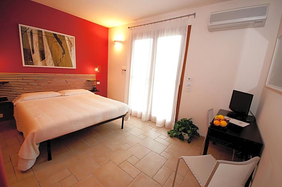 Hotel La Posta di Torrenova