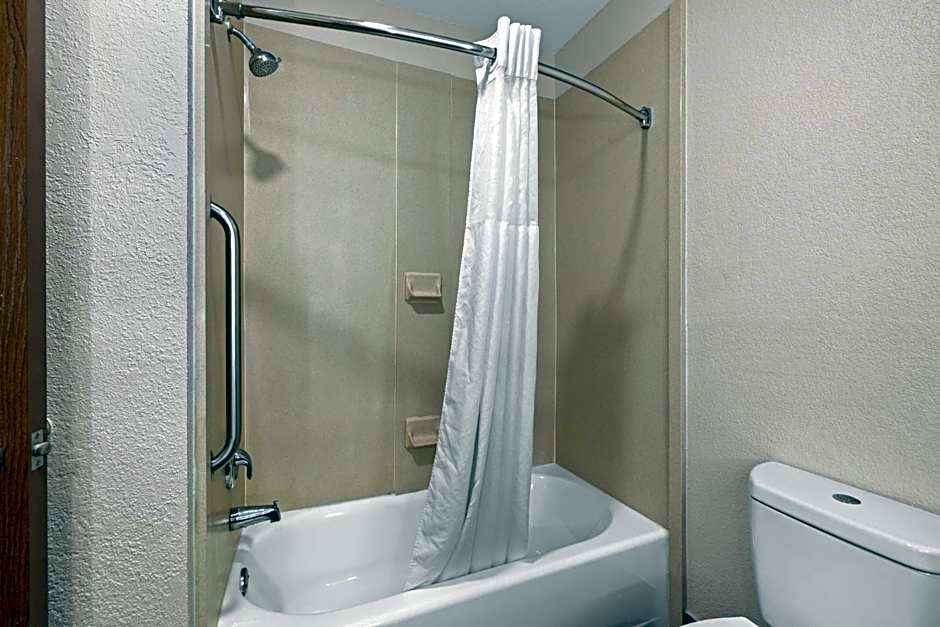 Clarion Pointe Lakeland I-4