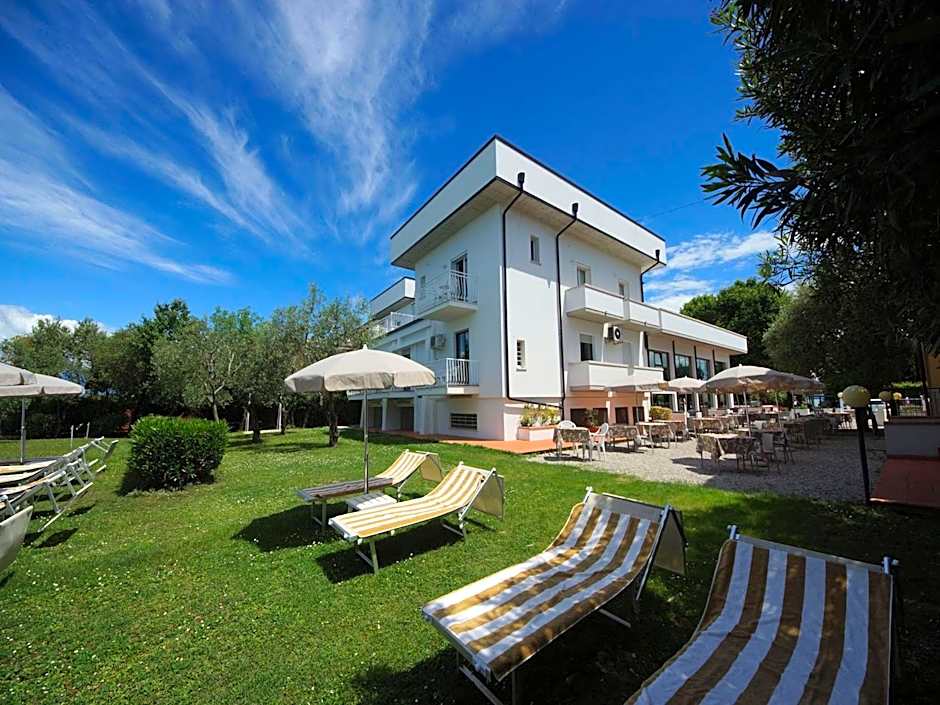 Hotel Saviola