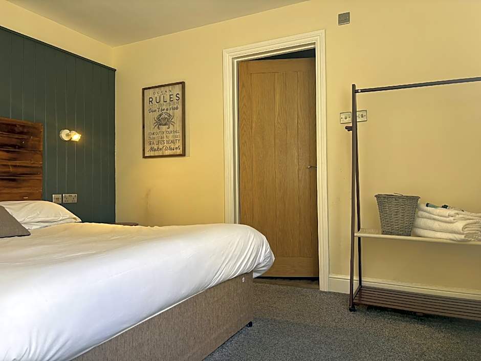 The Golden Lion Hotel