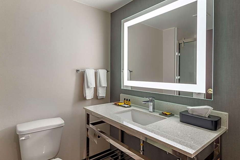 Best Western Plus Dalton Inn