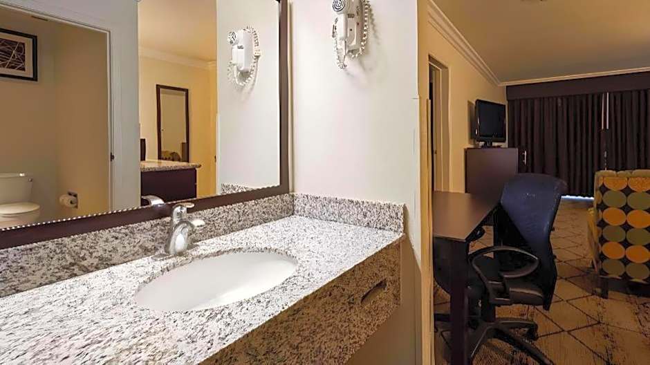 Best Western Executive Inn
