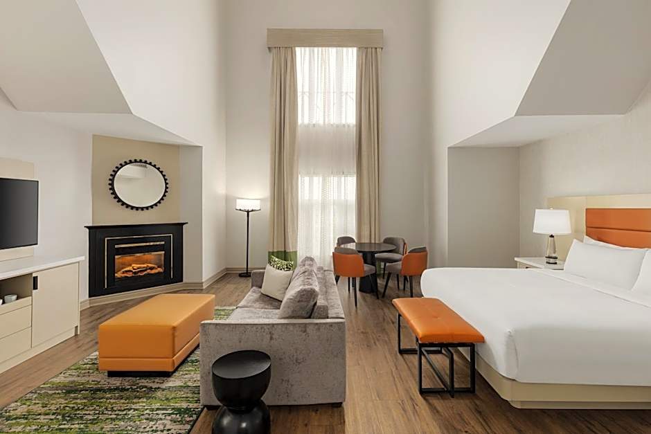Le Parc Gatineau, Tapestry Collection by Hilton