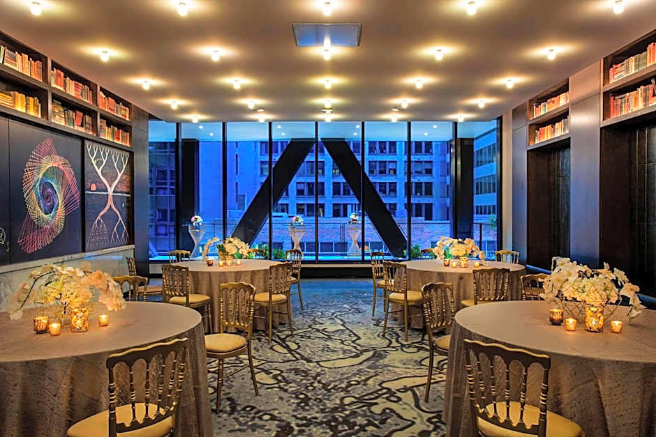 HOTEL EMC2, Autograph Collection by Marriott