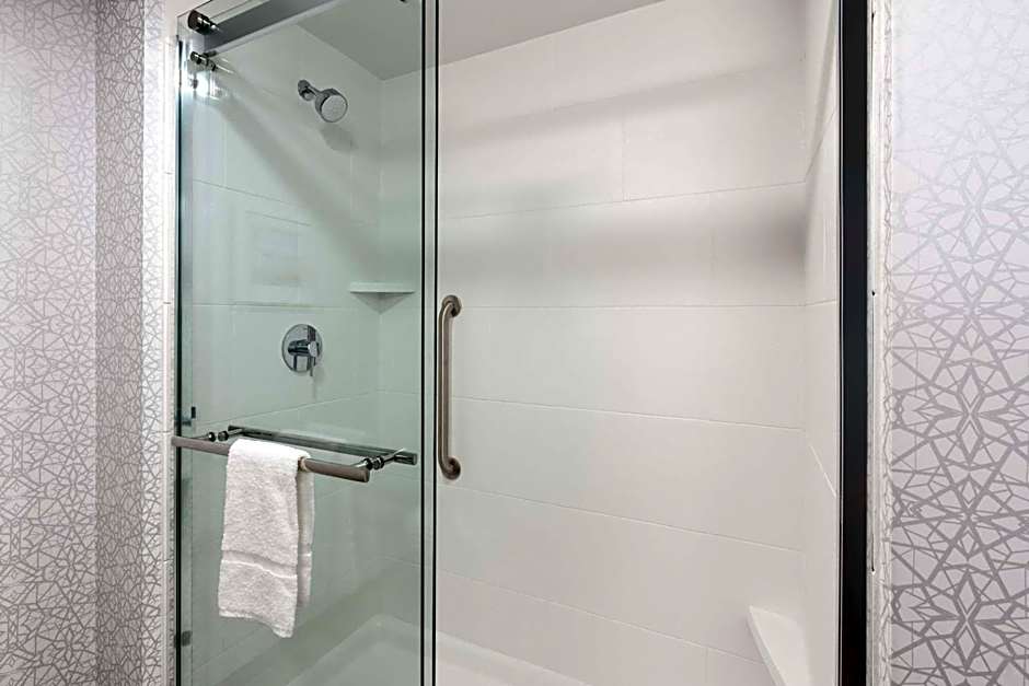 Hampton Inn By Hilton & Suites Bellingham Airport, WA