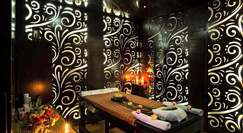 Platinum Grand Hotel