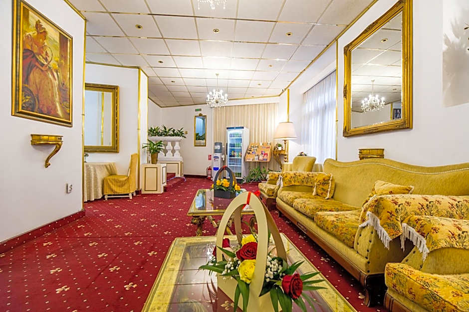 Hotel Carpati Imparatul Romanilor