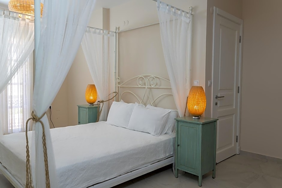 Panda Alacati Hotel