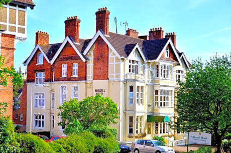 Russell Hotel