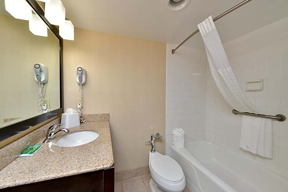 Hawthorne Inn & Conference Center