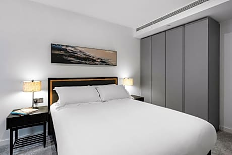 Two-Bedroom Apartment City Apartment