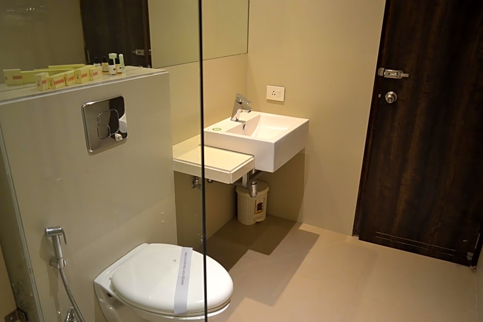 Hotel 5 Flowers Ananta Elite, Kota