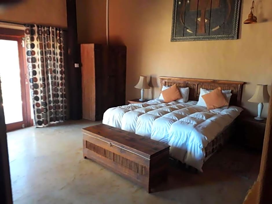 KweKwe Private Game Lodge
