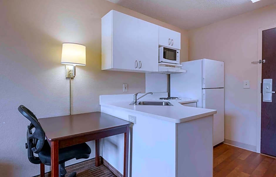 Extended Stay America Suites - Orlando - Lake Mary - 1036 Greenwood Blvd