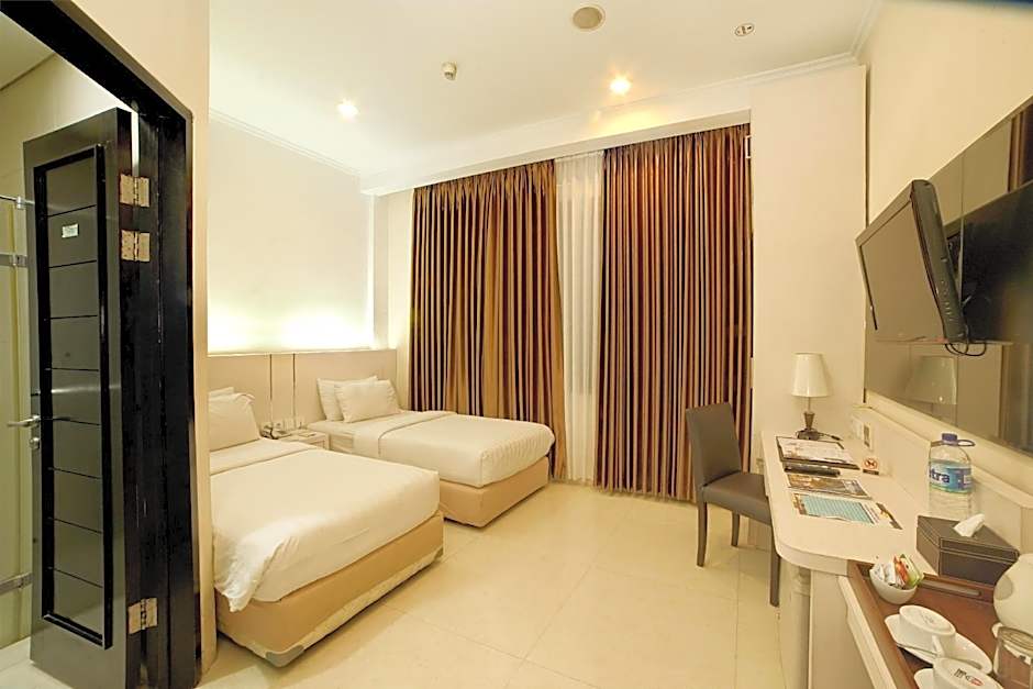 Ros-In Hotel