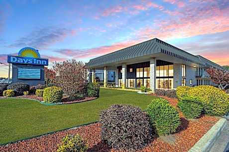 Days Inn by Wyndham Florence/I-95 North