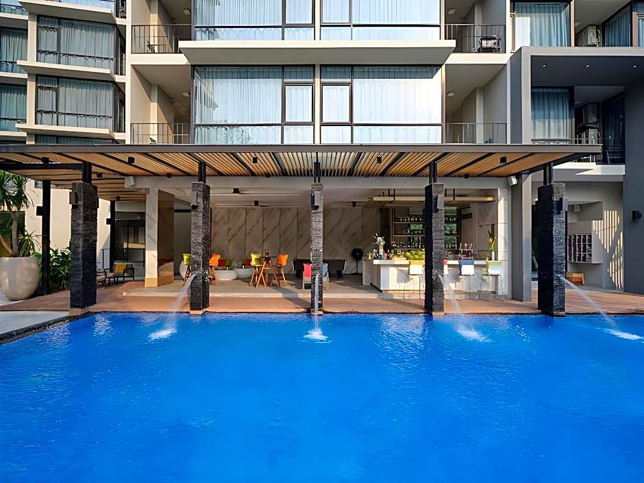 Altera Hotel and Residence by At Mind