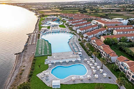 White Olive Marine Aquapark