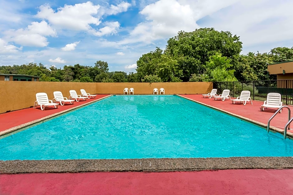 Ramada Roanoke – Roanoke, VA