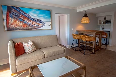 One Bedroom king oceanfront suite