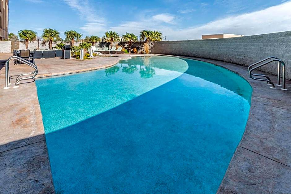 La Quinta Inn & Suites by Wyndham Carlsbad
