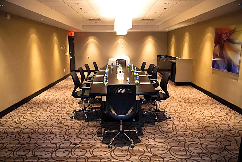 Holiday Inn & Suites Red Deer South By IHG