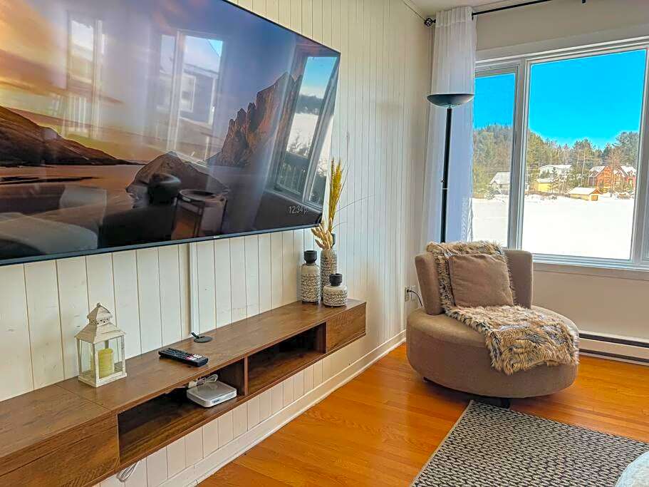 Bord du LAC, VUE magnifique