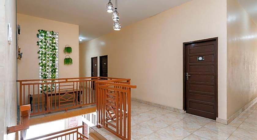Urbanview Hotel Nisura Homestay Medan by RedDoorz
