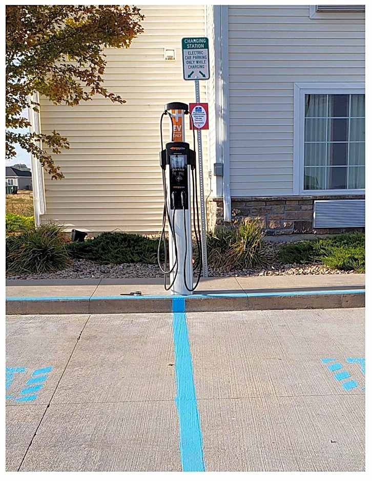 Cobblestone Inn & Suites - Cambridge