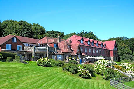 Sandy Cove Hotel