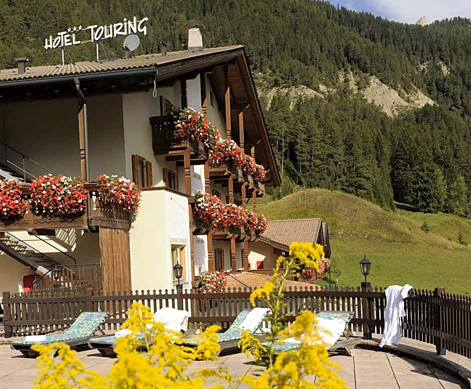 Alpine Touring Hotel-petfriendly