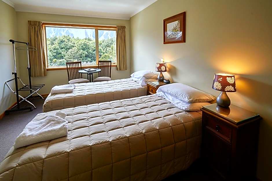 Aoraki Mount Cook Alpine Lodge