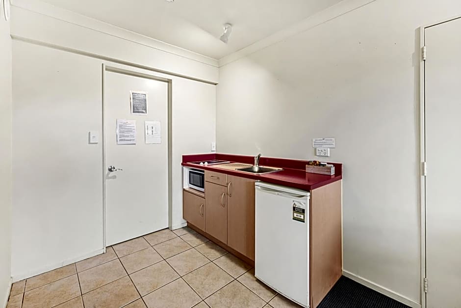 New Castle Motor Lodge