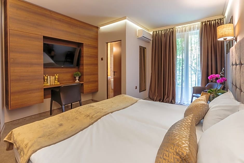 Хотел МИКАДО - онлайн self check-in