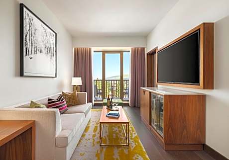 Kopaonik Suite with Balcony