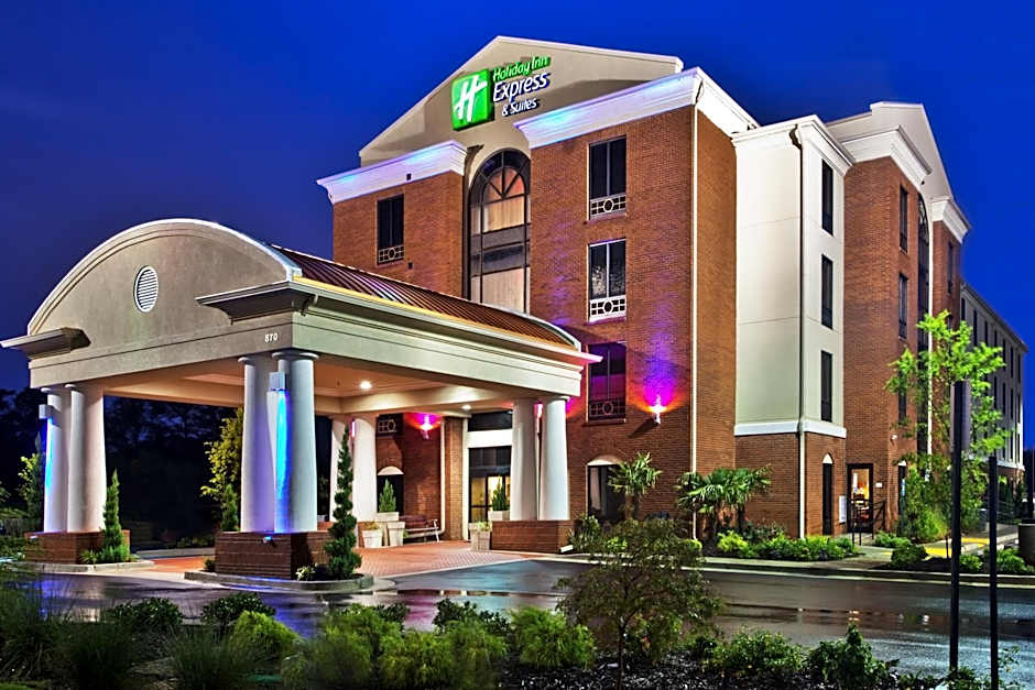 Photo 1 of 39 of Holiday Inn Express Hotel & Suites Atlanta-Cumming By IHG