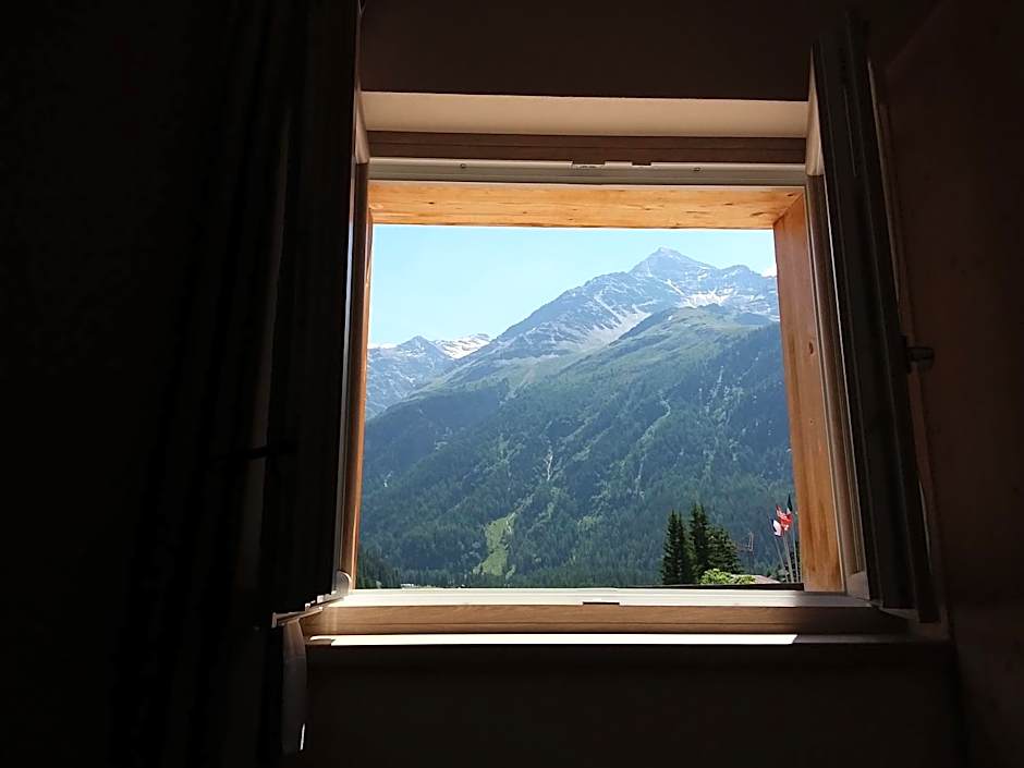 Hotel Meublè Adler - Rooms & Mountain Apartments