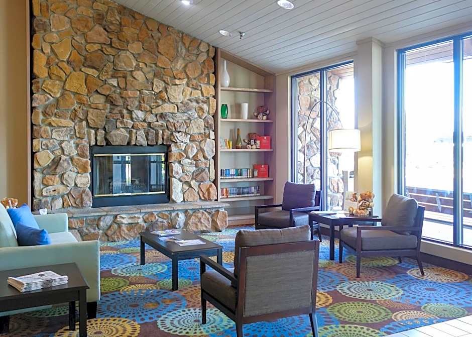 Country Inn & Suites by Radisson, Mishawaka, IN