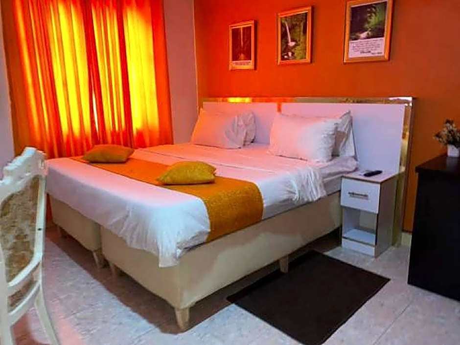 Airport Budget Hotel – Lagos, NY