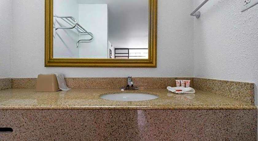 OYO Hotel Bossier City LA - Red River