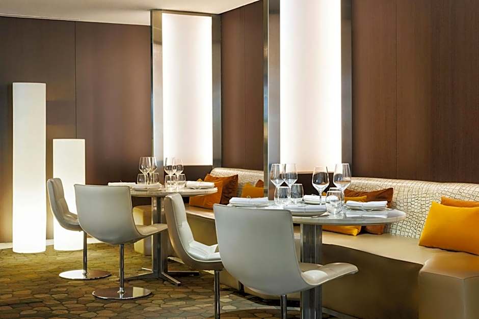 Renaissance by Marriott Barcelona Hotel