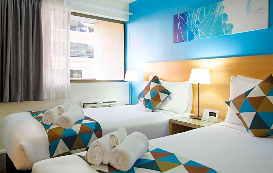 Metro Apartments on King