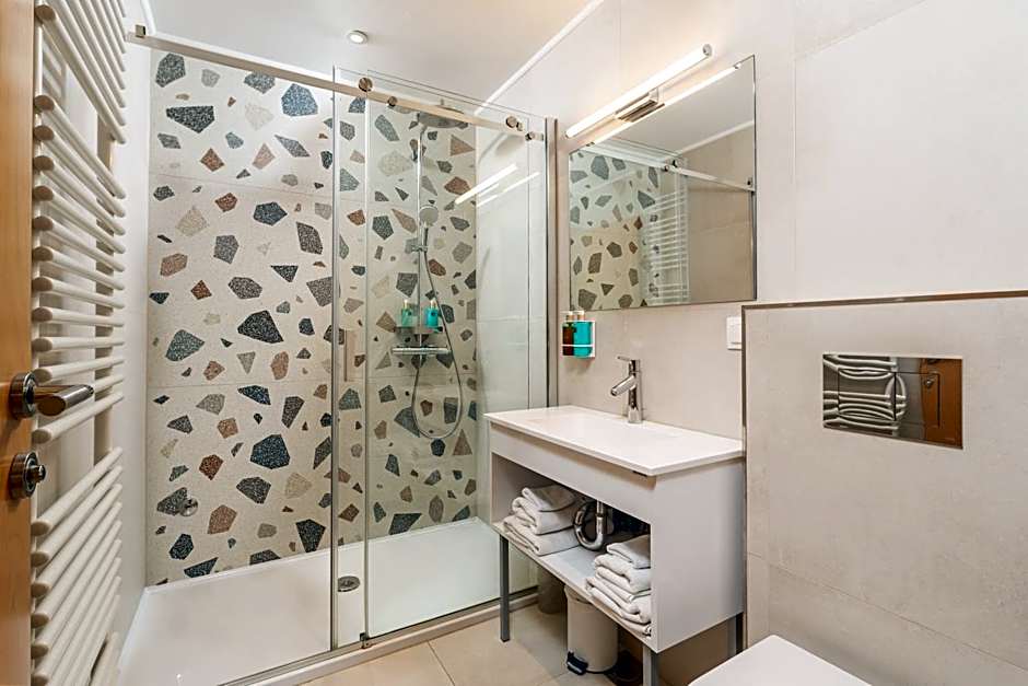 Berkeley Hotel & Day Spa