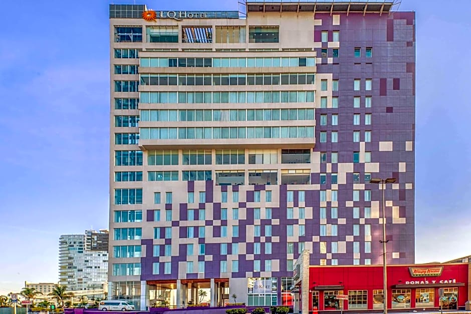 La Quinta Inn & Suites by Wyndham Puebla Palmas