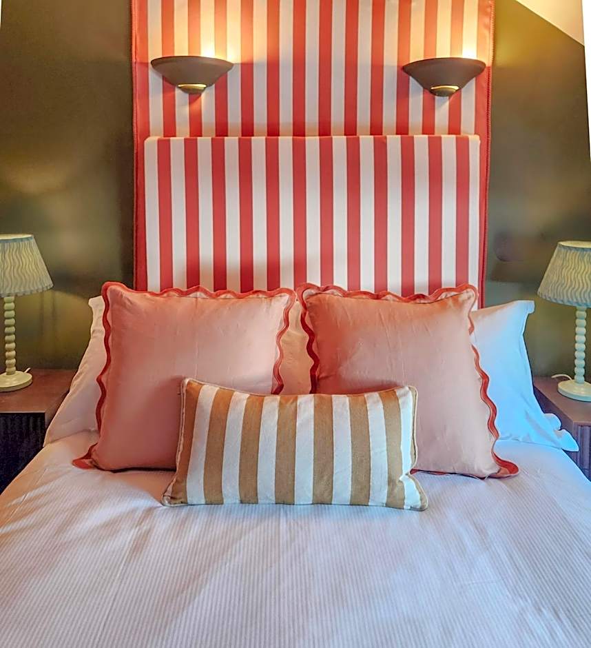 The Hare & Hounds Inn