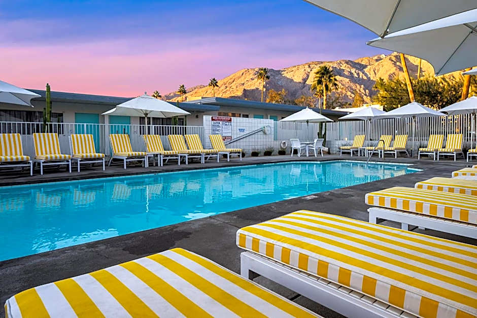 Skylark Hotel